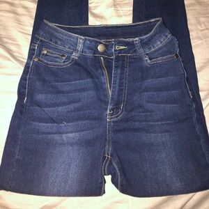 Fashion Nova Highrise Jeans
